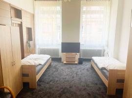 Spacious 4 room apartment in Hanau, ваканционно жилище в Ханау ам Майн