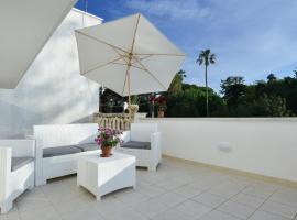 Casa Fl&ograve; - con VISTA sul PARCO, caba&ntilde;a en Ostuni