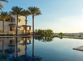 Ancient Sands Golf Resort and Residences, golf hotel in Hurghada