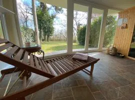 Hilltop Wellness Villa-big garden, sauna, hot tube