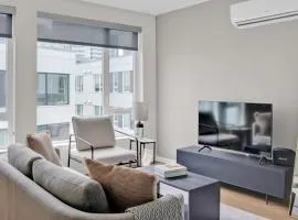 S Lake Union 1BR w Gym WD nr Waterfront SEA-380