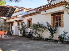2 Bedroom Cozy Home In Baza, holiday home in Baza