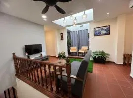 New! 1min to JonkerStreet Melaka loft 4BR 11 PAX