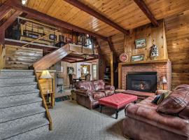 Serene Creekside Sheridan Getaway Mountain Views!, hotel em Sheridan