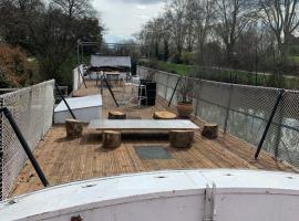 chambre au fil de l eau, boat in Toulouse