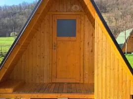 GLAMPING HIŠKe PETRIN