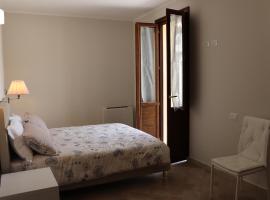 Affittacamere Garibaldi Norcia, guest house in Norcia