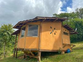 Chalé do Jacarandá - Sitio Nossa Paz，伊塔佩瓦的飯店