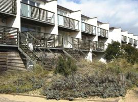 Wild Sands Next to Beach ✩ Cinema ✩ Living Roof ✩ Games Room, hotel in Camber