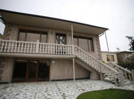 Guest House Nikola, hotel em Zugdidi