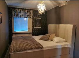 Privāta brīvdienu naktsmītne Own private room in a big house! pilsētā Lūleo