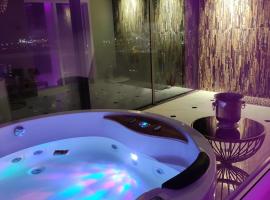 Premium Sky Jacuzzi Apartment, hotel em Klaipėda