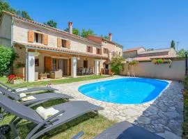 4 Bedroom Pet Friendly Home In Zminj