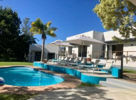 Tonquani - Knysna (est. 2022), hotel in Knysna