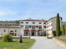 VerdeOlivo 1876, hotel econômico em Mezzane di Sotto