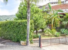 Nice Apartment In Gaggi With Jacuzzi