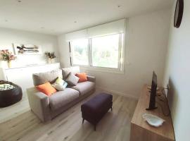 Appartement à Hendaye avec piscine et à côté de la plage, hotel v destinaci Hendaye