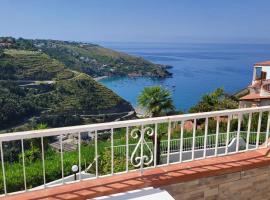 Villa am Meer mit fantastischen Panoramablick, loma-asunto 