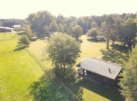 Cozy holiday home on a horse farm in the Lüneburg Heath, hotel in Eschede