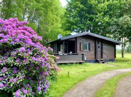 Cozy holiday home on a horse farm in the Lüneburg Heath, hotel in Eschede