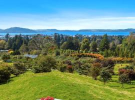 Aww Sheep-Uninterrupted Panoramic View with Spa, hotel met parkeren in Rotorua