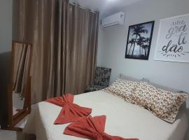 4 ESTAÇÕES - apto em condomínio - 2 quartos com ar condicionado, hotel near University Stadium Pedro Pedrossian, Campo Grande