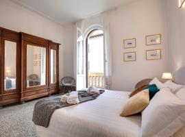 Magenta Apartment by Mamo Florence