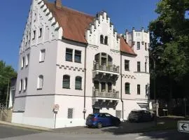 Ferienwohnung in historischer Villa mit Gartennutzung
