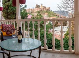 Gvino Minda, hotell i Tbilisi City