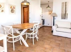 M348 - Marcelli, comodo trilocale nuovo con piscina e balcone