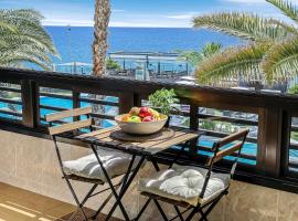 Beach Apartment with Stunning Ocean Views, hotell i Patalavaca