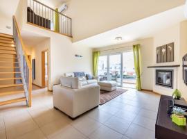 Burgau Beach House, hotel en Burgau