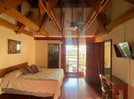 Casa Mora B&B, hotel i Cartago