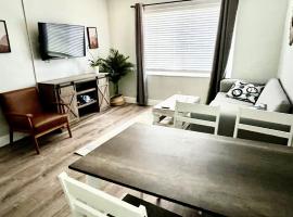 The Leeward Apartments By Lowkl, apartment in Fort Lauderdale