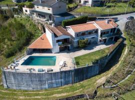 Casa do Abeto, Hotel in Carvalhosa