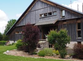Gite Le Cerneux Haut Doubs, hotel de 3 estrellas en La GrandʼCombe-Ch&acirc;teleu