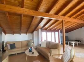 Hera Loft, apartment in Ireon