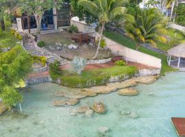"villa & House, A Dream For Two Families", villa in Bacalar