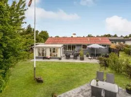 Lovely Home In Juelsminde With Kitchen