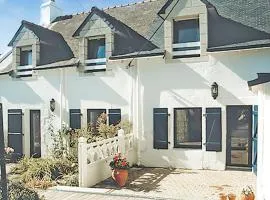 Lovely Home In Cadouarn With Wifi