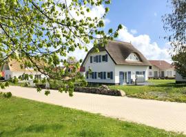 Haus in idyllischer Lage mit Sauna, Terrasse und Garten - Villa Morgensünn, holiday rental in Trent