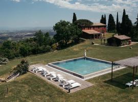 Rural Tuscany - Luxury Villa San Bartolomeo、サルテアーノの駐車場付きホテル