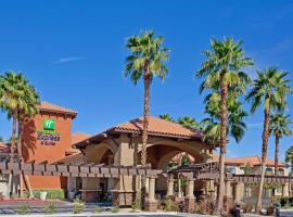 Holiday Inn Express & Suites Rancho Mirage - Palm Spgs Area, an IHG Hotel, hôtel à Rancho Mirage près de : The River at Rancho Mirage