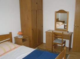 Apartments Kesic, viešbutis mieste Barbat na Rabu