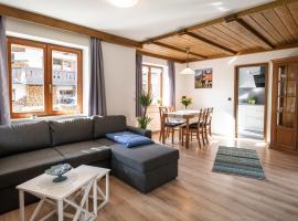 Neu! Sonnige Terrassen-Ferienwohnung in den Bergen – apartament w mieście Bad Hindelang