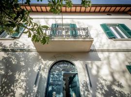 Palazzo Dasso, bed & breakfast i Viterbo