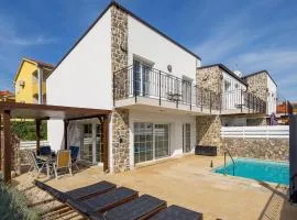 Gorgeous Home In Kornic With Outdoor Swimming Pool