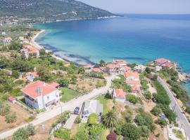 Vila Mond Sea View Apartments, hotel in Koinyra