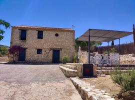 Casas Rurales Las Viñas, hotell i Osuna