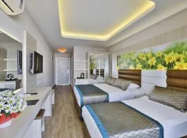 Opia Hotel